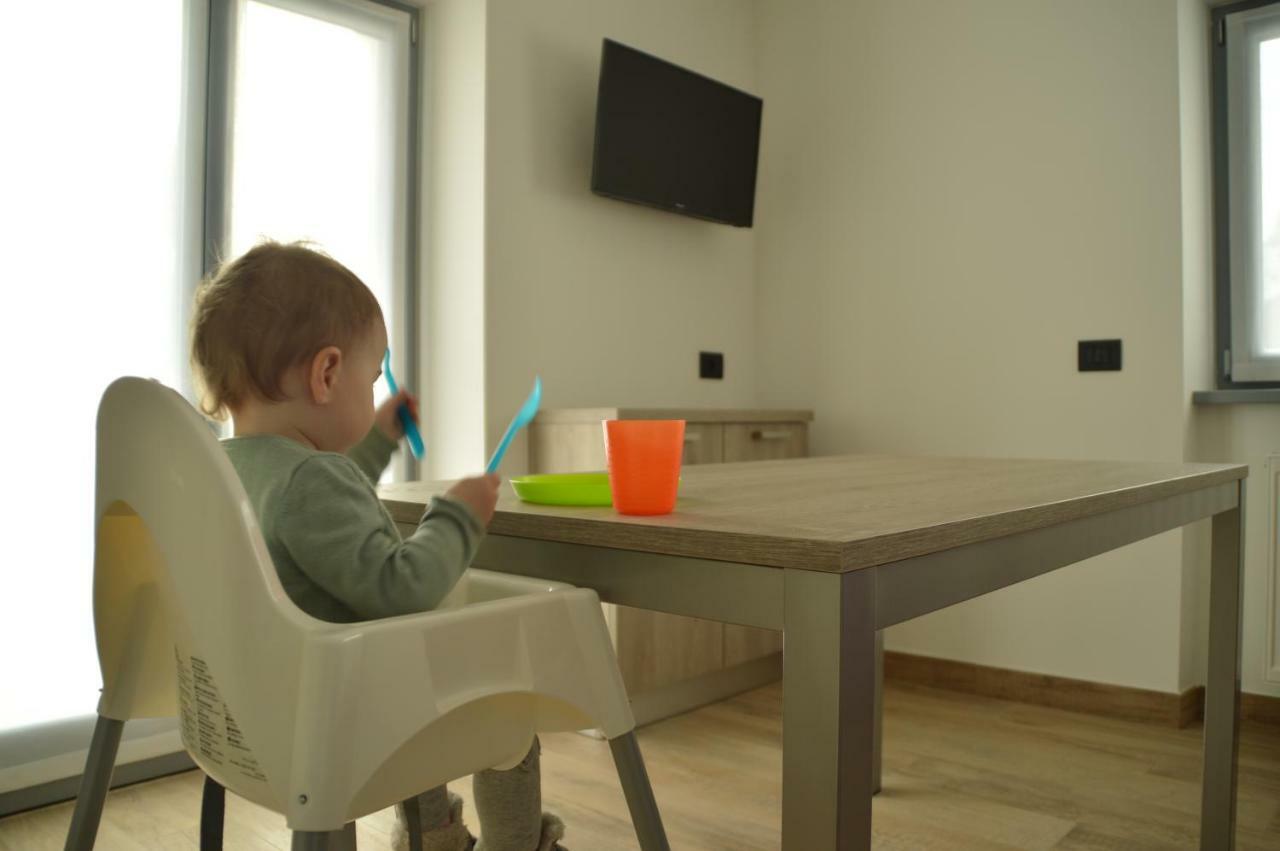 Casa Ai Stabli Lejlighed Mezzana  Eksteriør billede